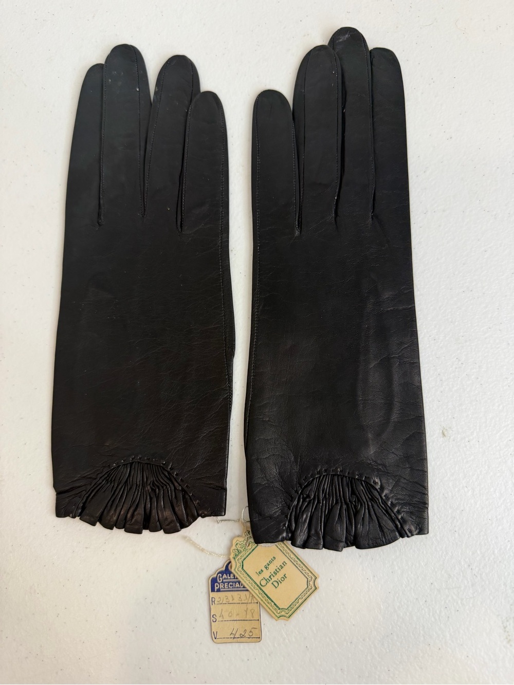 Vintage Christian Dior Black Ruched Cuff Leather Gloves Size 7½